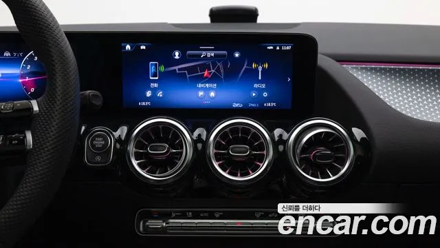 Mercedes-Benz GLA-Class H247 — Фото автомобиля 16
