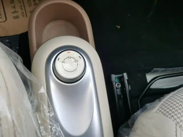 Wuling Hongguang Mini EV — Фото автомобиля 13