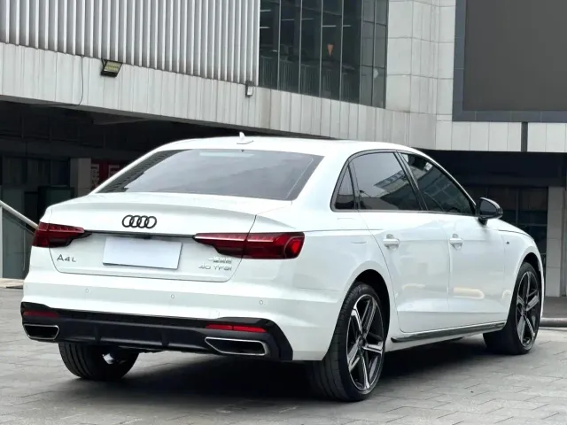 Audi A4L — Фото автомобиля 8