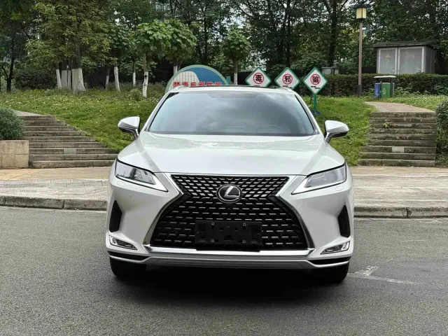 Lexus RX — Фото автомобиля 2