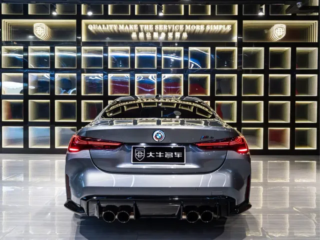 BMW M4 — Фото автомобиля 5