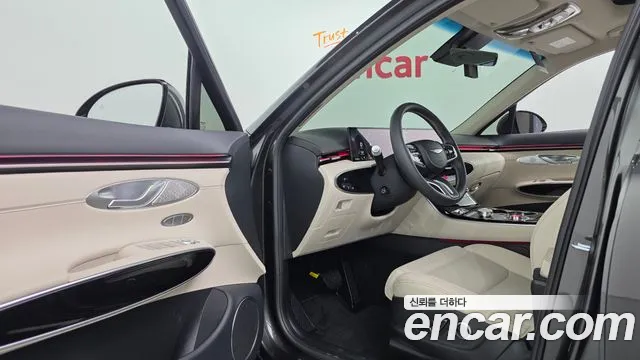 Genesis GV70 2.5T Бензин AWD — Фото автомобиля 26
