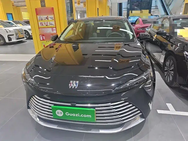 Buick LaCrosse — Фото автомобиля 2