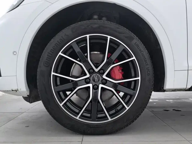 Audi Q5L — Фото автомобиля 17