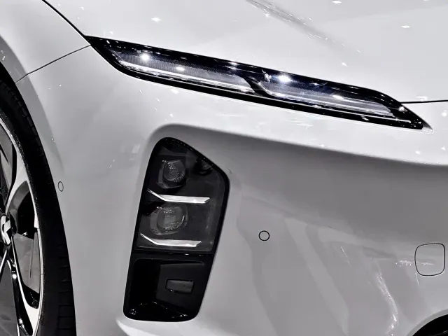 Nio ET5 Touring — Фото автомобиля 5