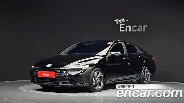 Фотография автомобиля — Hyundai Avante CN7