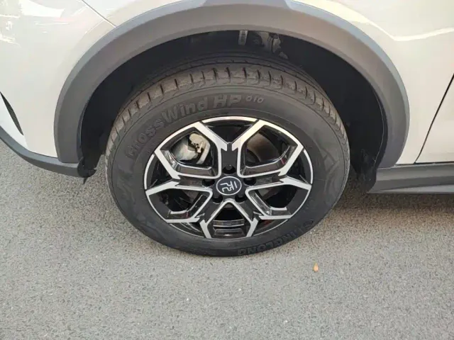 BYD Yuan Pro — Фото автомобиля 22
