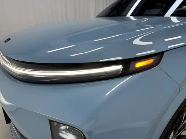 Li Auto L7 — Фото автомобиля 15