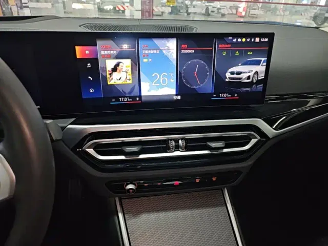 BMW i3 — Фото автомобиля 12