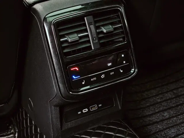 Volkswagen Passat — Фото автомобиля 20