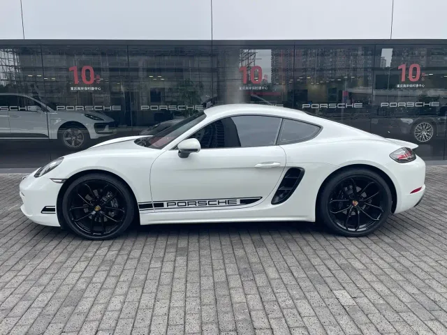Porsche 718 — Фото автомобиля 6