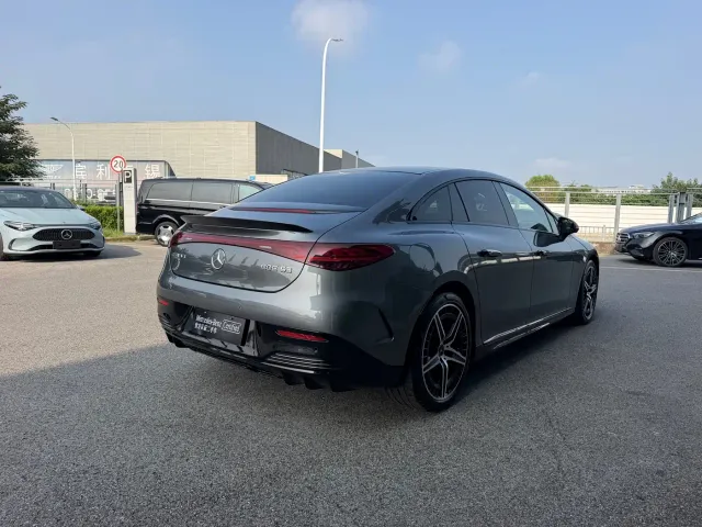 Mercedes-Benz EQE AMG — Фото автомобиля 21