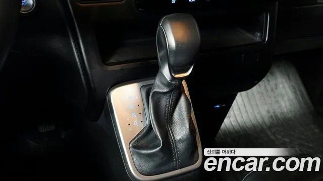 Hyundai Staria — Фото автомобиля 12