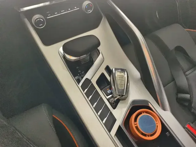Geely Binyue 2024 1.5T DCT Soaring Dragon Edition — Фото автомобиля 9