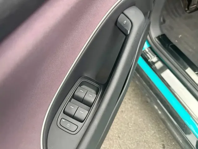 Xiaomi SU7 — Фото автомобиля 10