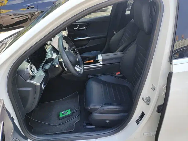 Mercedes-Benz C-Class — Фото автомобиля 14
