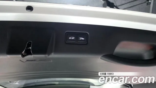 Hyundai Staria Staria 4WD Tourer 9 мест — Фото автомобиля 25