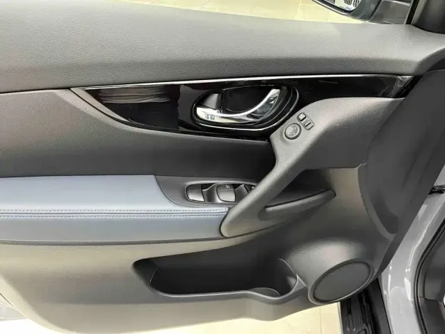 Nissan X-Trail — Фото автомобиля 14