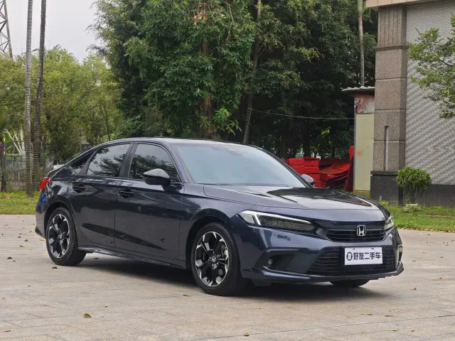 Honda Civic — Фото автомобиля 3