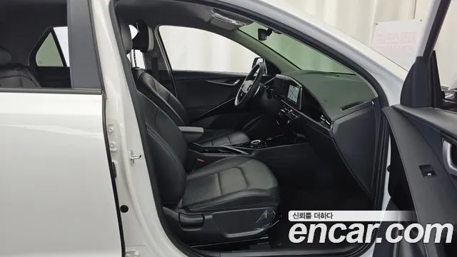 Kia Niro The All New Niro — Фото автомобиля 17