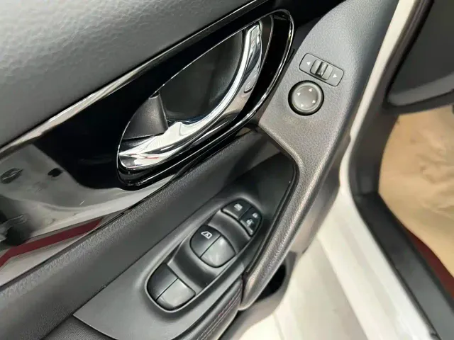 Nissan Qashqai — Фото автомобиля 16