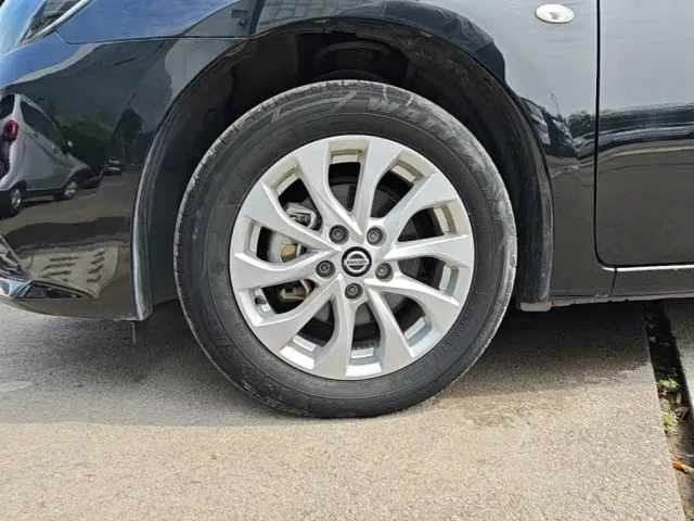 Nissan Sylphy — Фото автомобиля 22