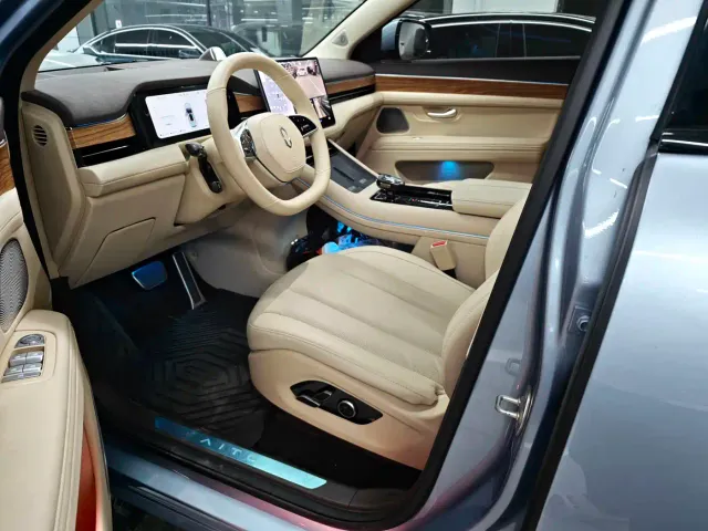 Aito M7 — Фото автомобиля 6