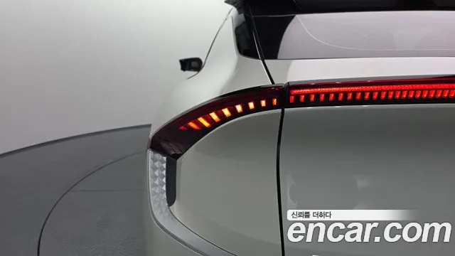 Kia EV6 — Фото автомобиля 8