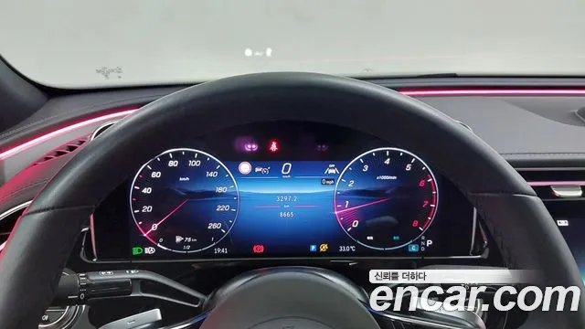 Mercedes-Benz E-Class — Фото автомобиля 8