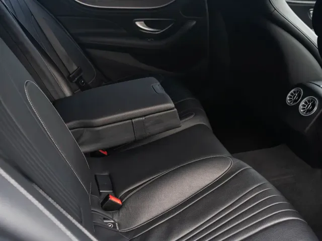 Mercedes-Benz CLS-Class — Фото автомобиля 12