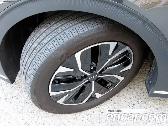 Kia EV6 — Фото автомобиля 5