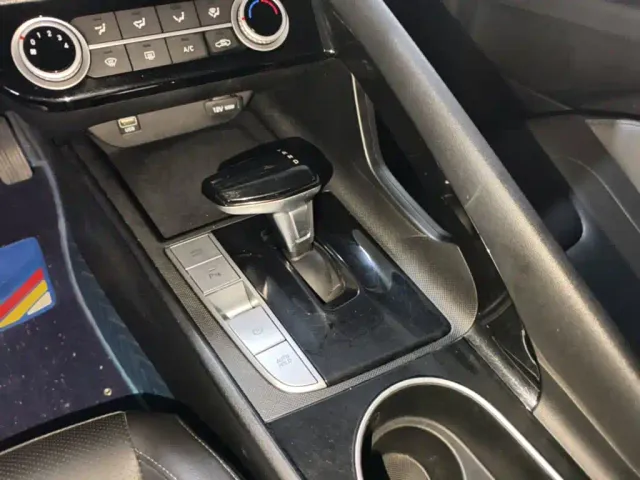 Hyundai Elantra — Фото автомобиля 13