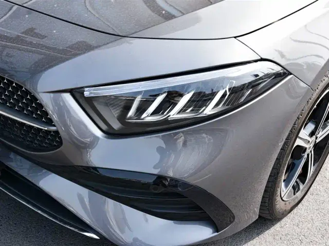 Mercedes-Benz Mercedes-Benz A-Class 2023 A 200 L Fashion — Фото автомобиля 3