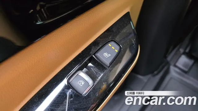 Kia Canival Carnival 4 поколение Бензин 9 мест Signature — Фото автомобиля 18