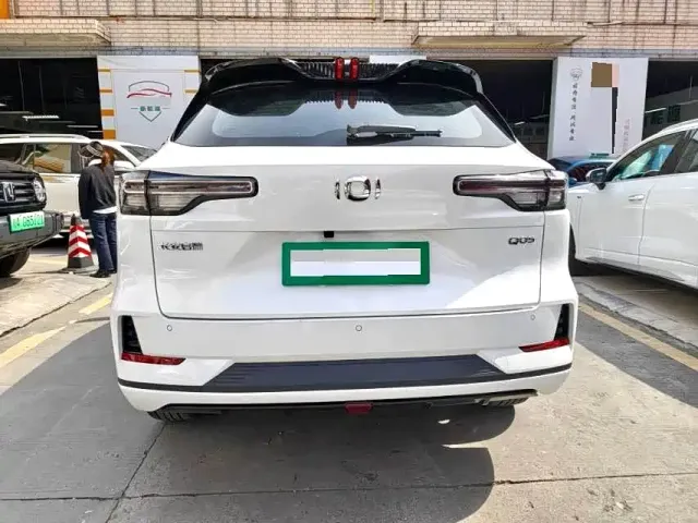 Changan Qiyuan Q05 — Фото автомобиля 8