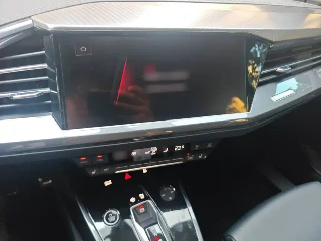 Audi Q4 e-tron — Фото автомобиля 5