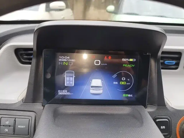 Wuling Hongguang Mini EV — Фото автомобиля 11