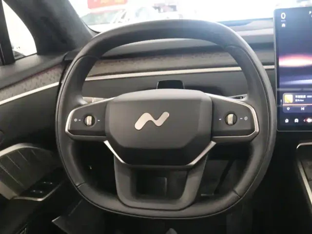 Onvo L90 — Фото автомобиля 6
