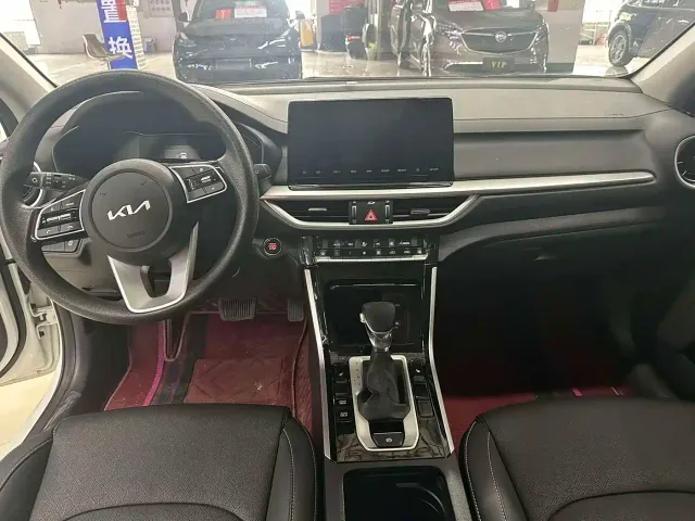 Kia K3 — Фото автомобиля 5