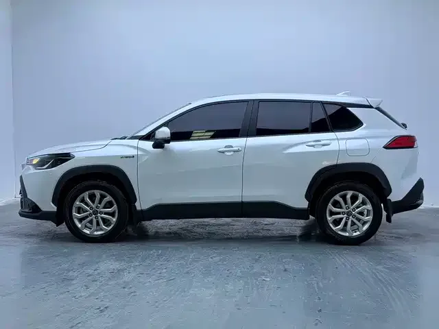 Toyota Frontlander — Фото автомобиля 3