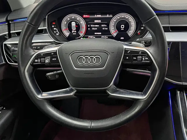 Audi A8 — Фото автомобиля 14