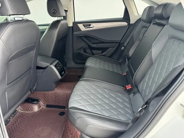 Volkswagen Sagitar — Фото автомобиля 7