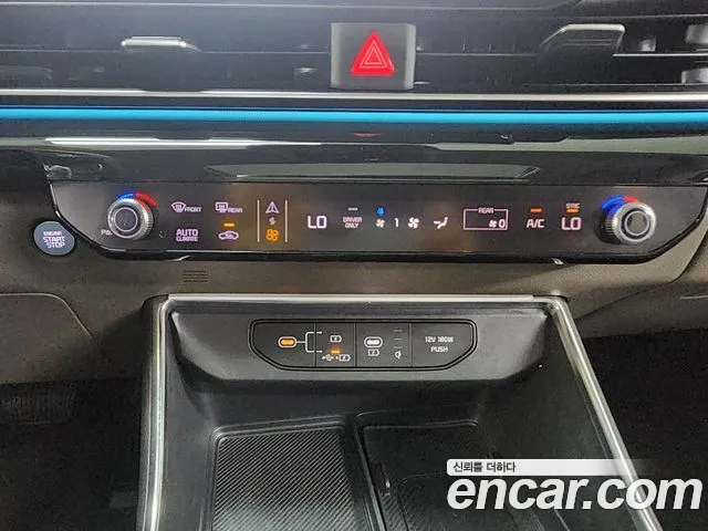 Kia Carnival Generation 4 — Фото автомобиля 10