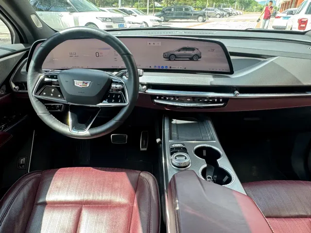 Cadillac XT5 — Фото автомобиля 13