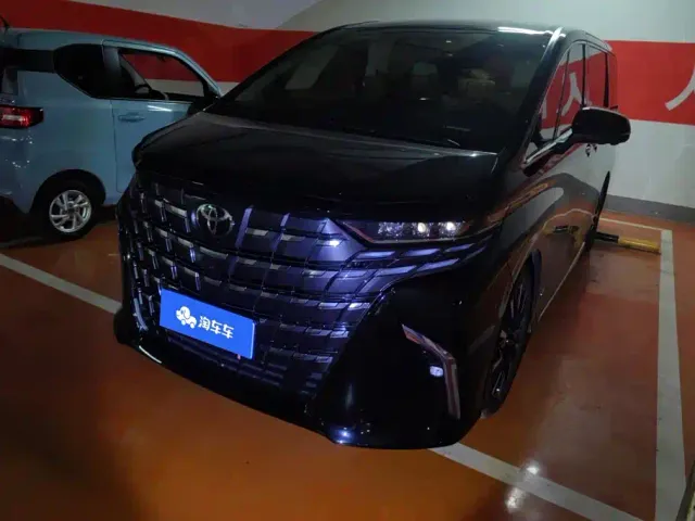 Фотография автомобиля — Toyota Alphard