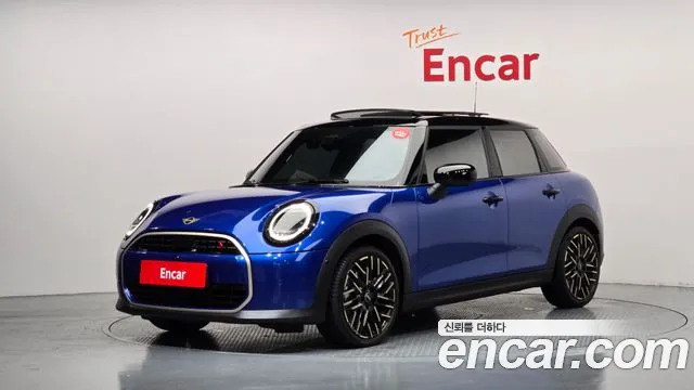 Фотография автомобиля — MINI Cooper 4th Gen