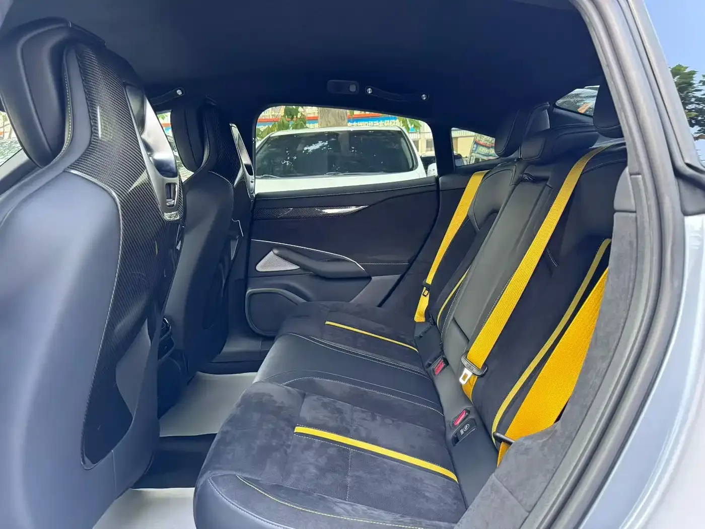 Xiaomi Auto Xiaomi SU7 Ultra 2025 Model Ultra — Фото автомобиля 6