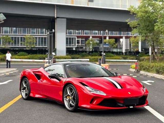 Ferrari F8 — Фото автомобиля 3