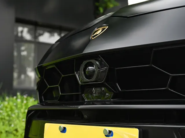 Lamborghini Urus — Фото автомобиля 21