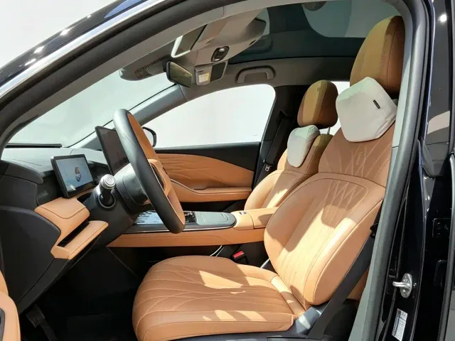 Geely Galaxy Xingyao 8 — Фото автомобиля 8